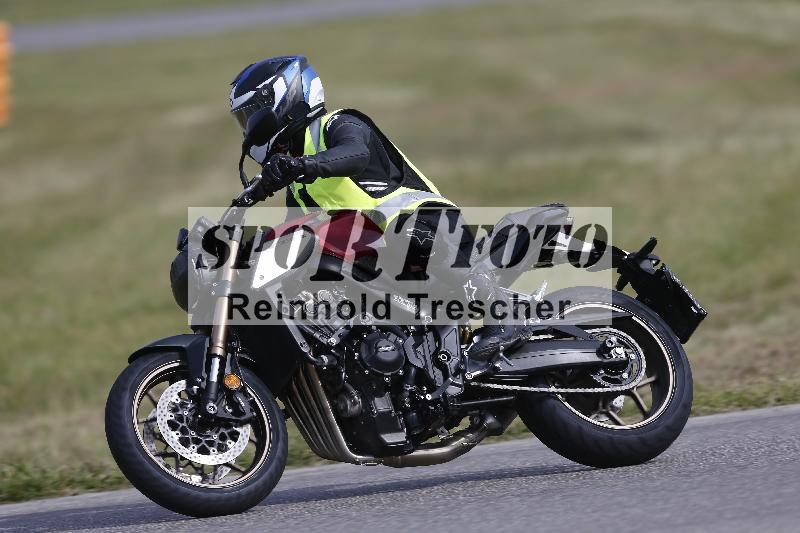 /Archiv-2024/17 01.05.2024 Speer Racing ADR/Schnuppertraining